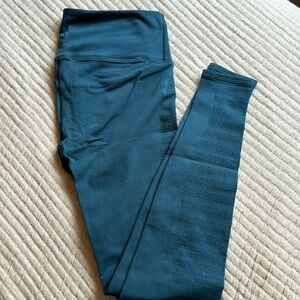 Lululemon turquoise leggings